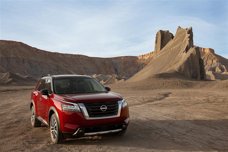 【出しちゃえ日産】人気のフレーム構造とプラグインHVの“悪魔合体”で、新型ピックアップやスポーツモデル登場か