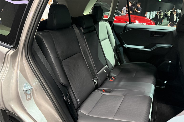 スポーツカー推しが新型「RAV4」を見てグッときた理由。GRより刺さったのは「アドベンチャー」だった