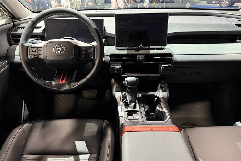 スポーツカー推しが新型「RAV4」を見てグッときた理由。GRより刺さったのは「アドベンチャー」だった