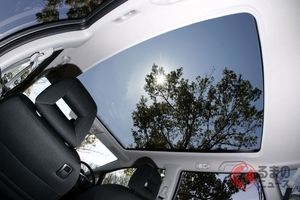 車内で日光浴び放題！ ガラスルーフが特徴的なクルマ3選