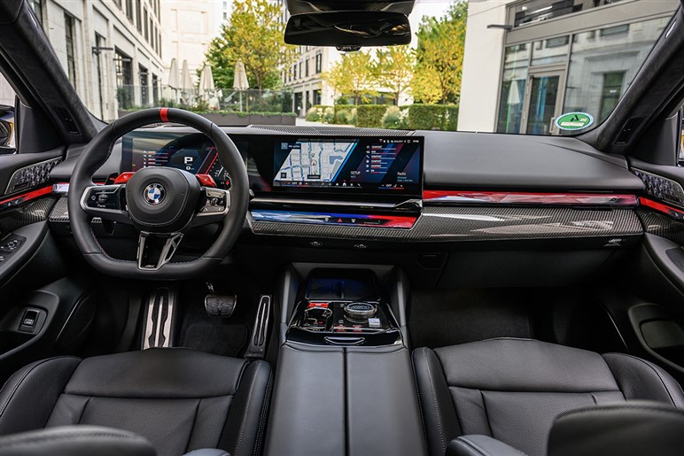 【BMWが大変身】全車種に採用される新デザインは新型「iX3」から始まり次期「3シリーズ」へ