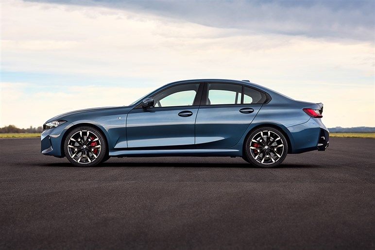 【BMWが大変身】全車種に採用される新デザインは新型「iX3」から始まり次期「3シリーズ」へ
