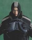 アディダス オリジナルスがアヴァヴァヴとふたたびコラボレーション