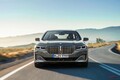 試乗　BMW 7シリーズ745e　光る高級感と洗練性　ライバルに並ぶ魅力