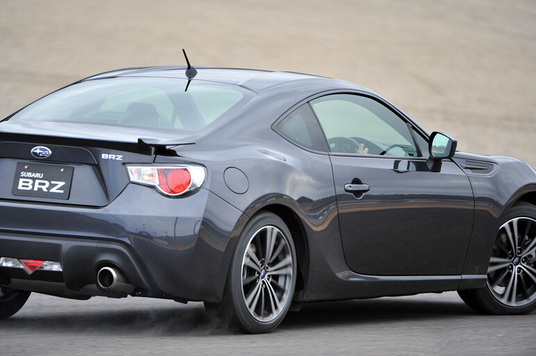 ポルシェを思わせる!?　BRZサーキット試乗