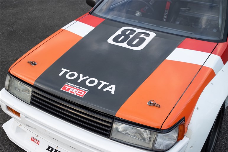 走り出すとそれは、紛れもなくハチロクだった…伝説の「TRD N2 AE86レビン」が筑波で再び蘇った日
