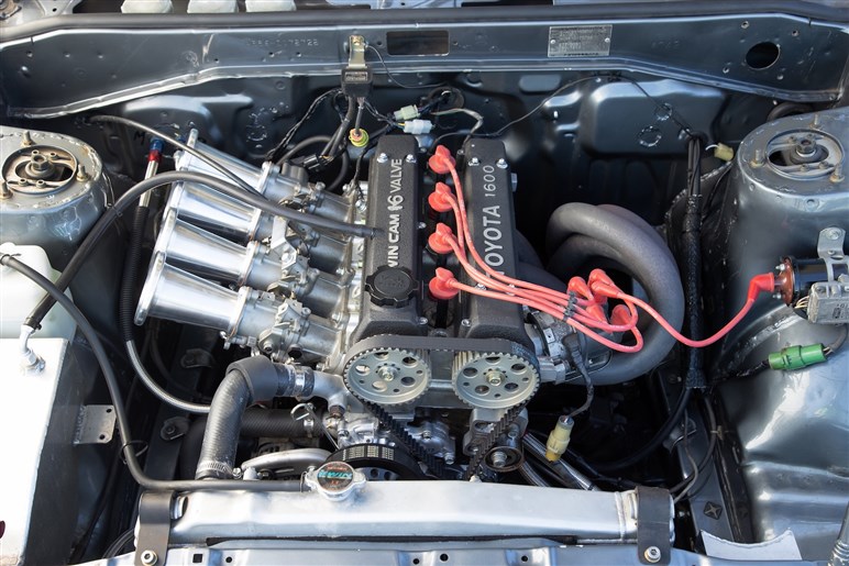 走り出すとそれは、紛れもなくハチロクだった…伝説の「TRD N2 AE86レビン」が筑波で再び蘇った日