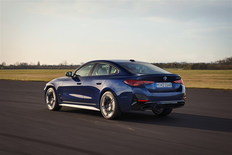 巨大なキドニーグリルは変わらずもブラック化　BMW「4シリーズ グランクーペ」マイナーチェンジ。722万円から