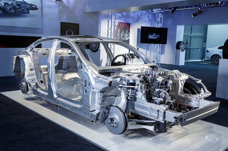 ジャガーXEに試乗、激戦区プレミアムDセグメントに新たな刺客