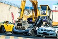 【見せしめ？】なぜ超高級車をスクラップに!? マクラーレンやポルシェなど比政府が次々と破壊した訳とは