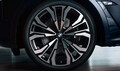 日本の匠とドイツのクラフトマンシップが融合したBMW X7の日本専用限定車「BLACK-α」が登場