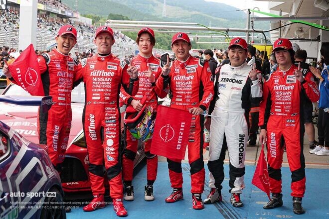 ニッサンGT500王者達が集結。ロニー・クインタレッリ、柳田真孝、松田次生が組んだraffinée Zが富士24時間クラス優勝
