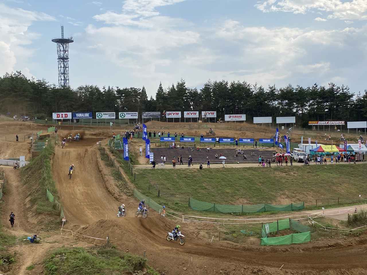 悩みまくりの全日本モトクロス観戦 スポーツランドsugoは見所満載 梅本まどか Webオートバイ 自動車情報サイト 新車 中古車 Carview