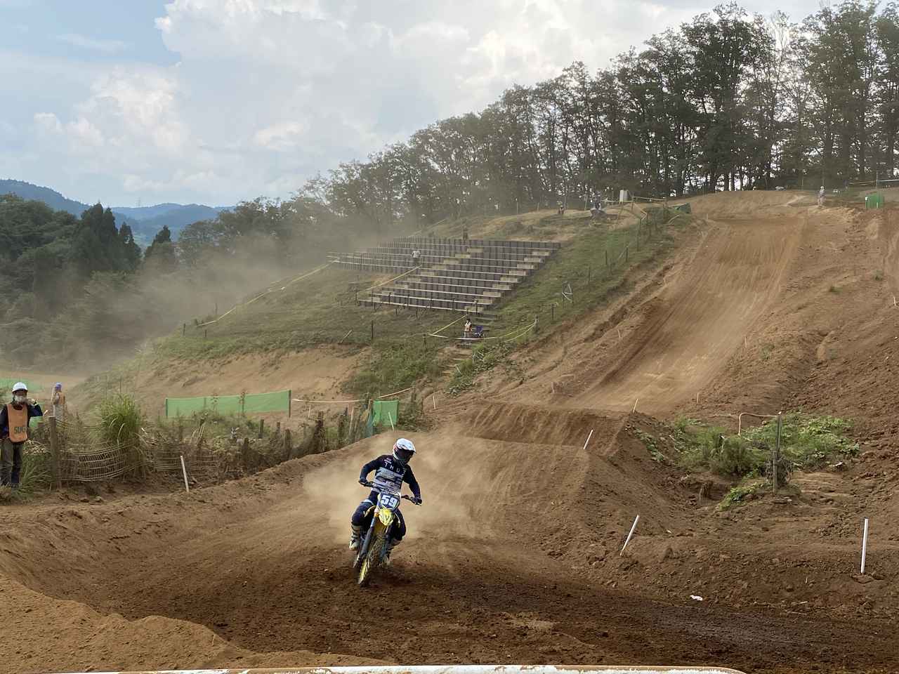 悩みまくりの全日本モトクロス観戦 スポーツランドsugoは見所満載 梅本まどか Webオートバイ 自動車情報サイト 新車 中古車 Carview