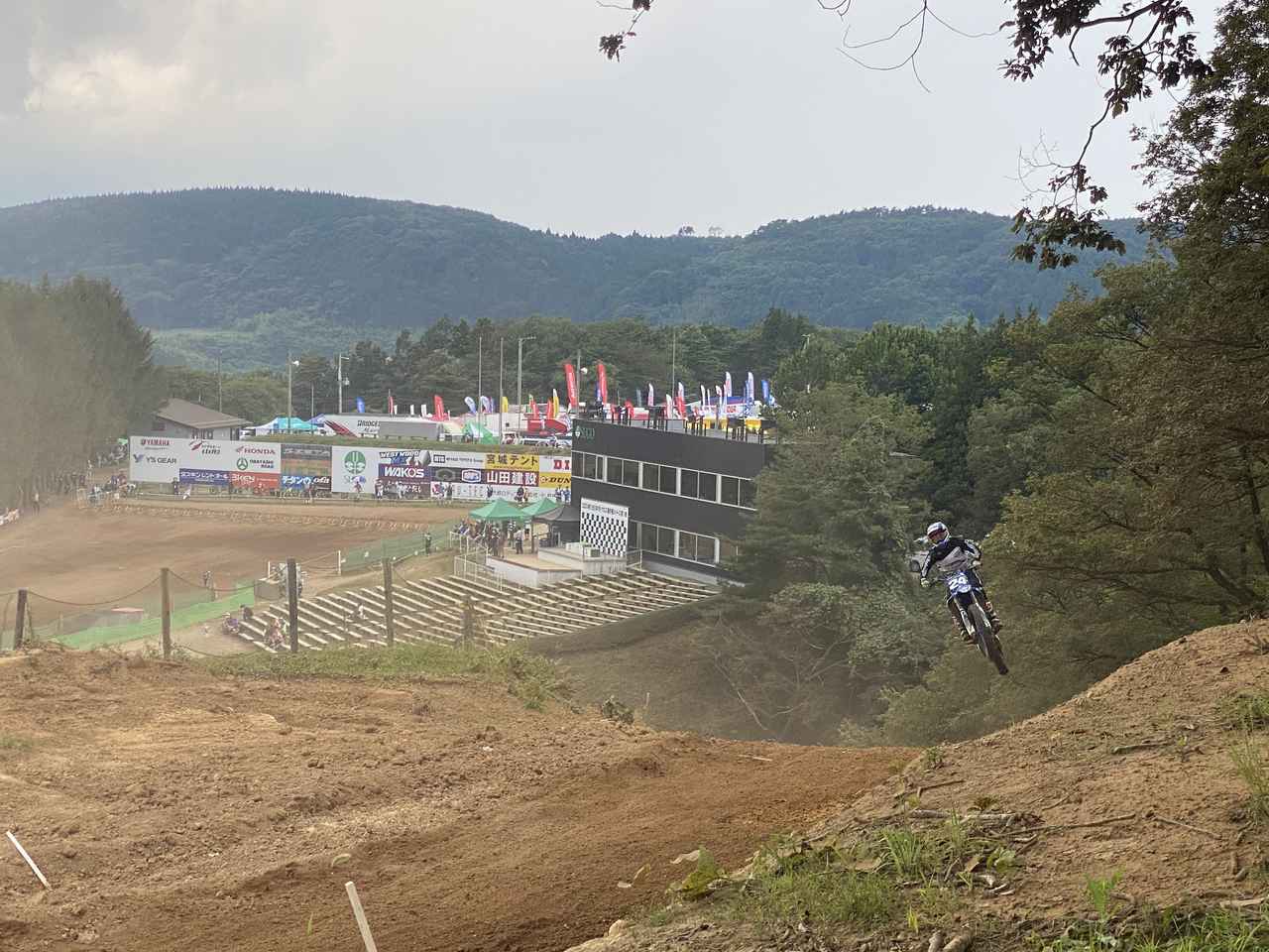 悩みまくりの全日本モトクロス観戦 スポーツランドsugoは見所満載 梅本まどか Webオートバイ 自動車情報サイト 新車 中古車 Carview