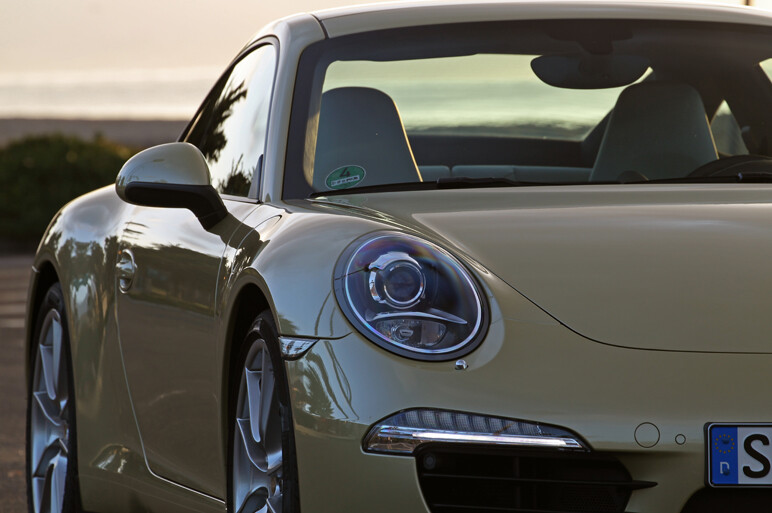 新型911パッケージ論　ホイールベースの謎？