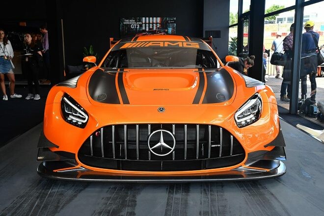 メルセデスAMG、各所を大幅リファインした新型メルセデスAMG GT3を公開。2019年末から販売