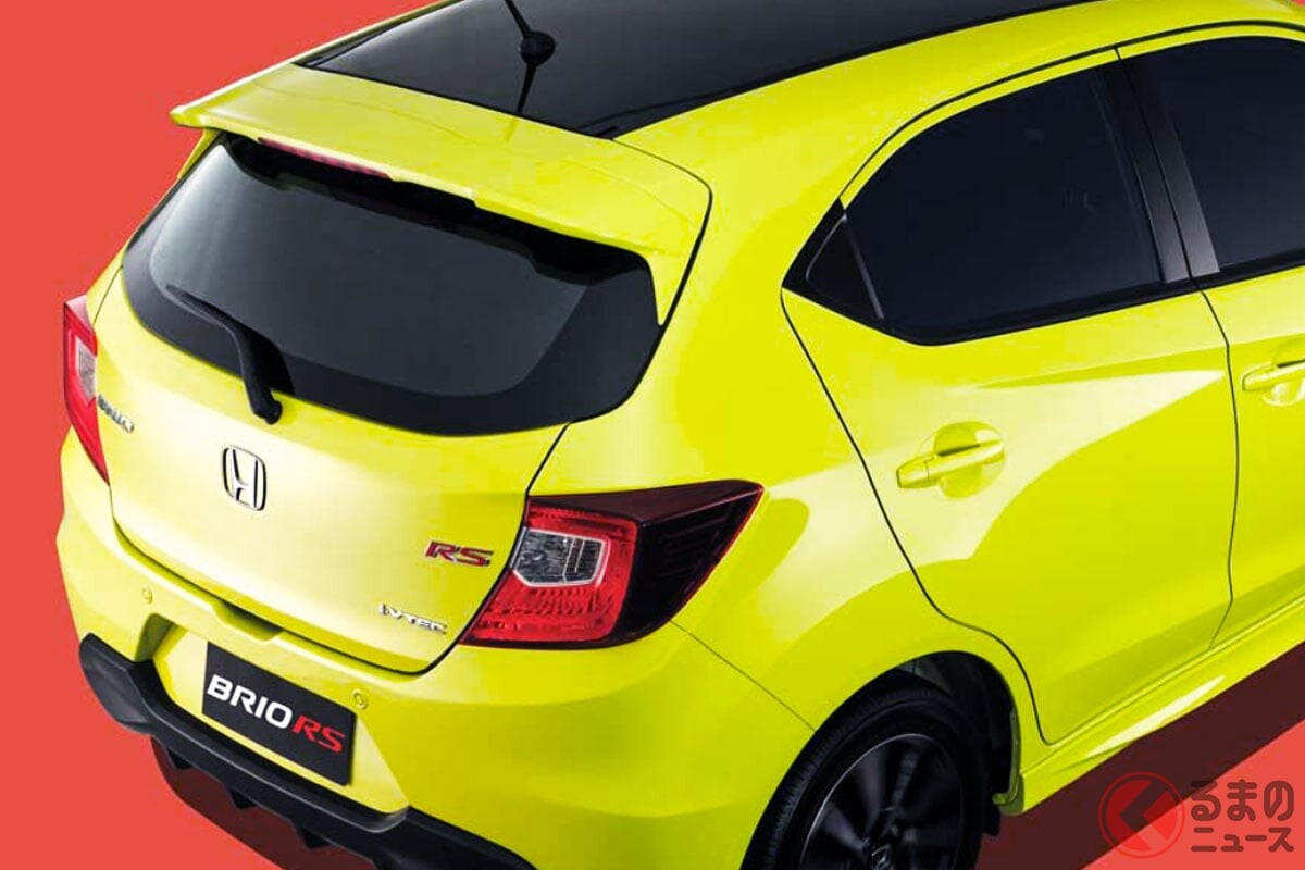 約156万円！ ホンダ最新「“ちいさな”ハッチバック」がちょうどいい！ “全長3.8m”ボディに「5速MT」も搭載！ 大人気の国民的ハッチバック「ブリオ」東南アジアのモデルとは！