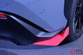 スバル新型SUV「ソルテラSTIコンセプト」世界初公開！ チェリーレッドのエアロが刺激的な走り系EV登場！