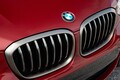 BMW X4はスポーツカー並の走りと高級車並の快適性を両立してX3を引き離す