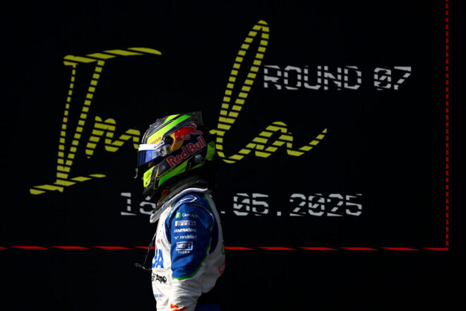 レーシングブルズのハジャーが予選9番手。最終アタックのミスを悔やむ「5番手を狙えたのに」