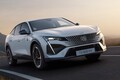 新型プジョー408にマイルドハイブリッド搭載の「GTハイブリッド」が追加！ セレニウムグレーの限定モデルも登場【新車ニュース】