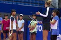世界で戦うプロ選手による指導も！　ポルシェが支援する若手テニスプレーヤー育成プロジェクトに密着