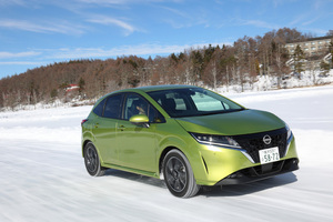 モーターと電子制御テクノロジーの相性は？氷上走行でわかった日産「ノート e-POWER 4WD」の実力