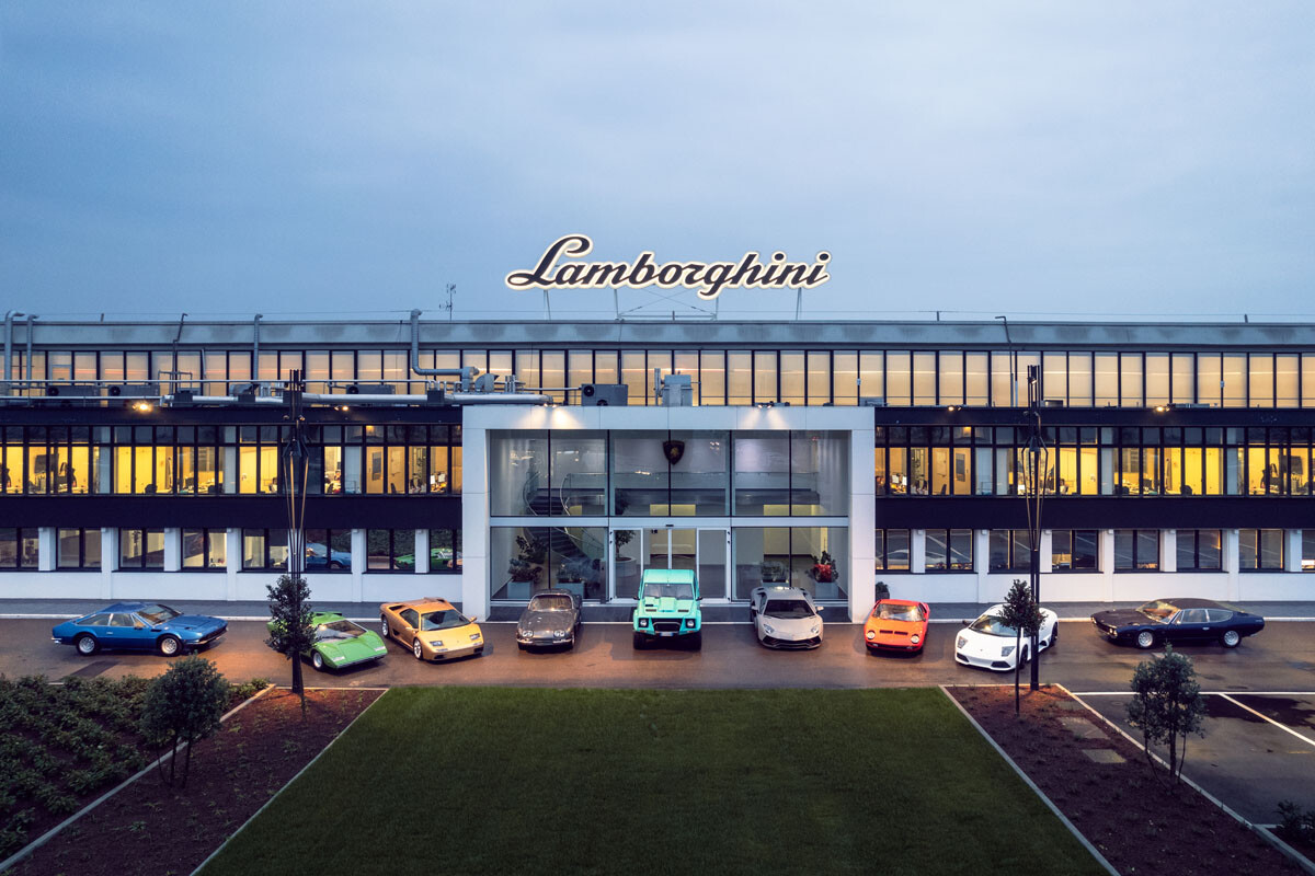 ランボルギーニ創立60周年、トラクター生産時代からの歴史をひもとく