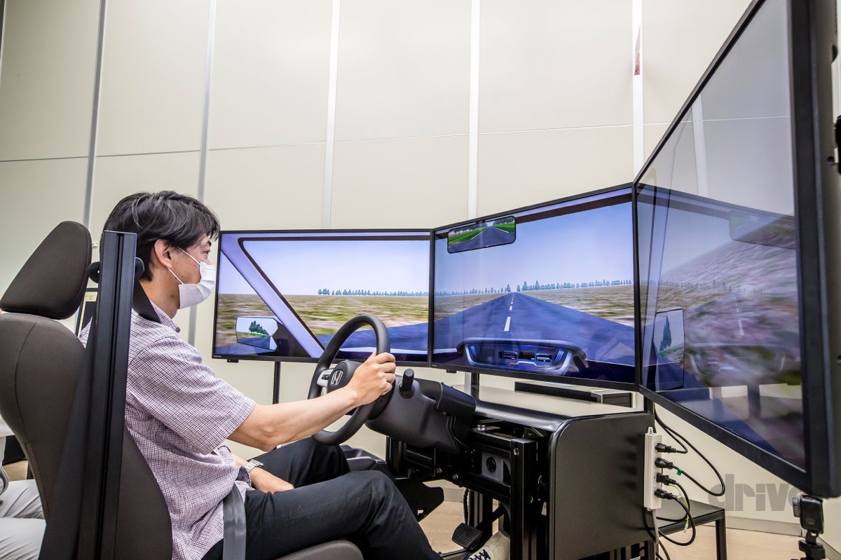 最新版に試乗 イヤらしくもが現実的な場面が次々と ホンダがドライビングシミュレーターを開発する理由 その3 Driver Web 自動車情報サイト 新車 中古車 Carview
