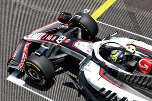 ブラジルで想定外の難題に見舞われたピレリ。排水改善のための路面の溝がタイヤに影響