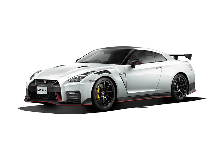 日産、東京オートサロン2020にスカイラインベースのカスタムカーを出展。GT-R＆Zの50周年モデルや、1億円超えのコラボGT-Rも