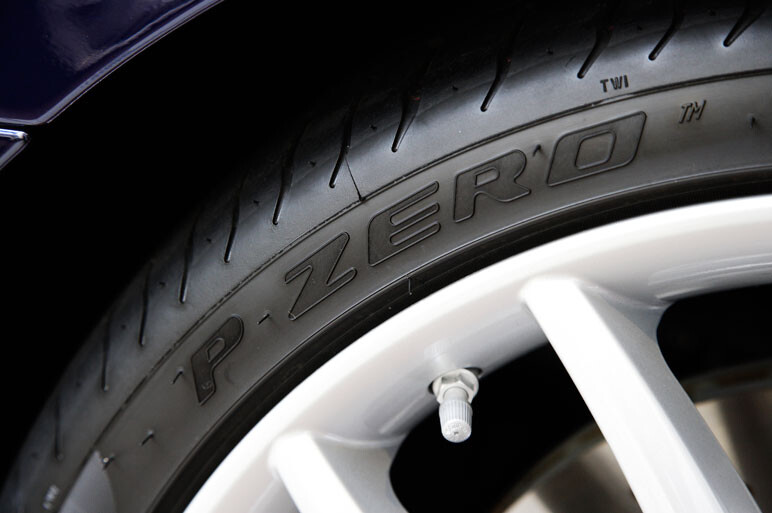 グラントゥーリズモS、トルコンAT版を追加