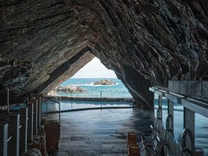 徳川家当主も魅了した「ホテル浦島」の大洞窟風呂【こだわりの宿30選】