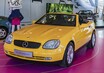 「黄色いSLK」は変革の象徴だった、メルセデスベンツ博物館で「ヤングタイマー」展開催