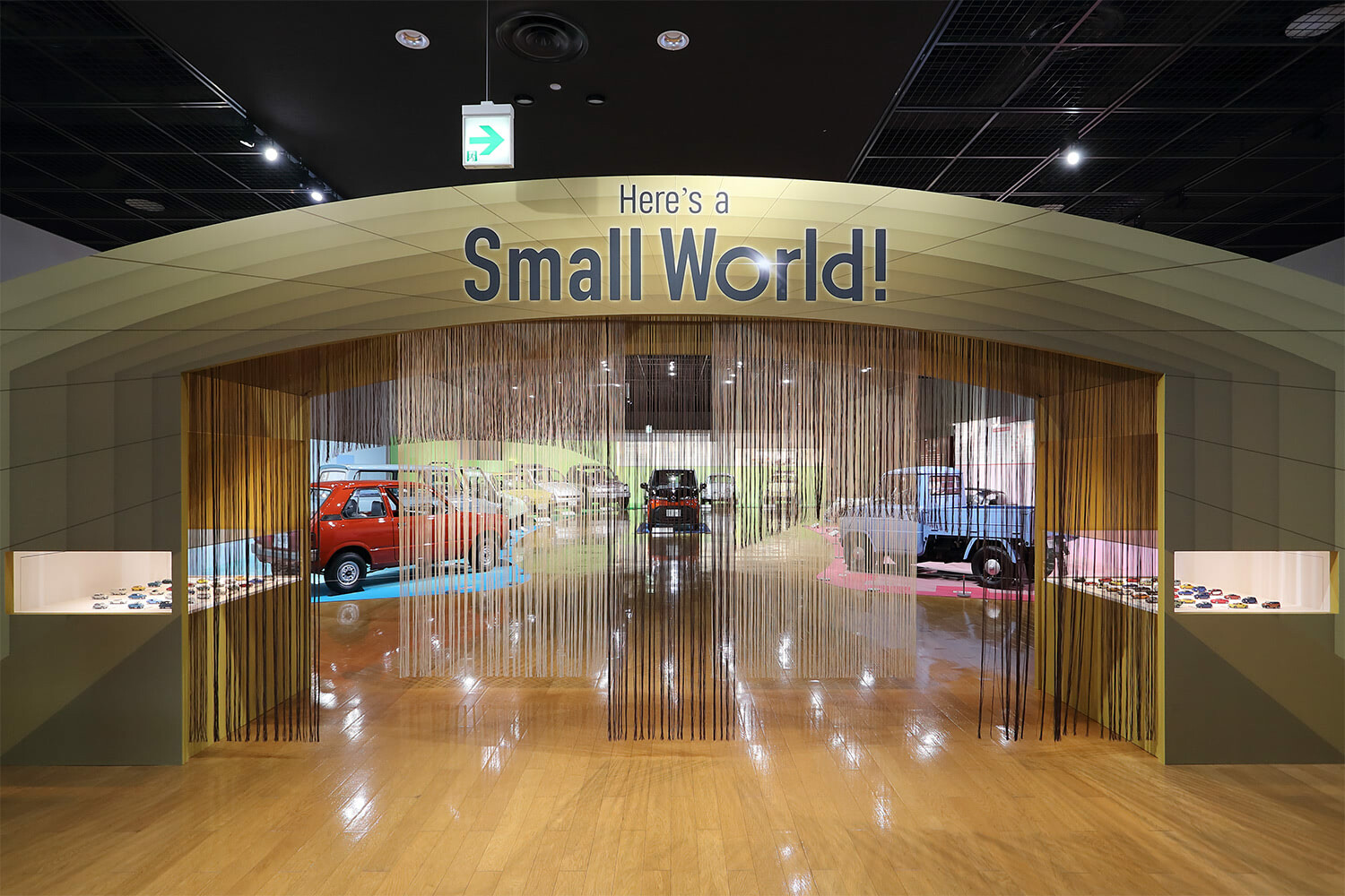 小さく軽く、がエラかった！　日本の道を賑わせたクルマたち｜トヨタ博物館 企画展「Here’s a Small World! 小さなクルマの、大きな言い分」｜