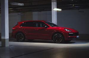 ポルシェの旗艦SUVのカイエン／カイエンクーペにV8エンジン搭載モデルが復活