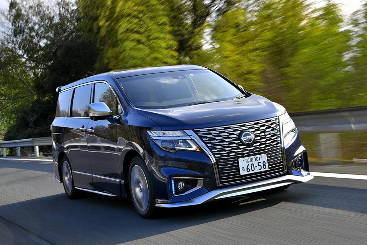 気がつけばアルファードに惨敗 キング オブ ミニバン 日産エルグランド の栄光を振り返る Auto Messe Web 自動車情報サイト 新車 中古車 Carview