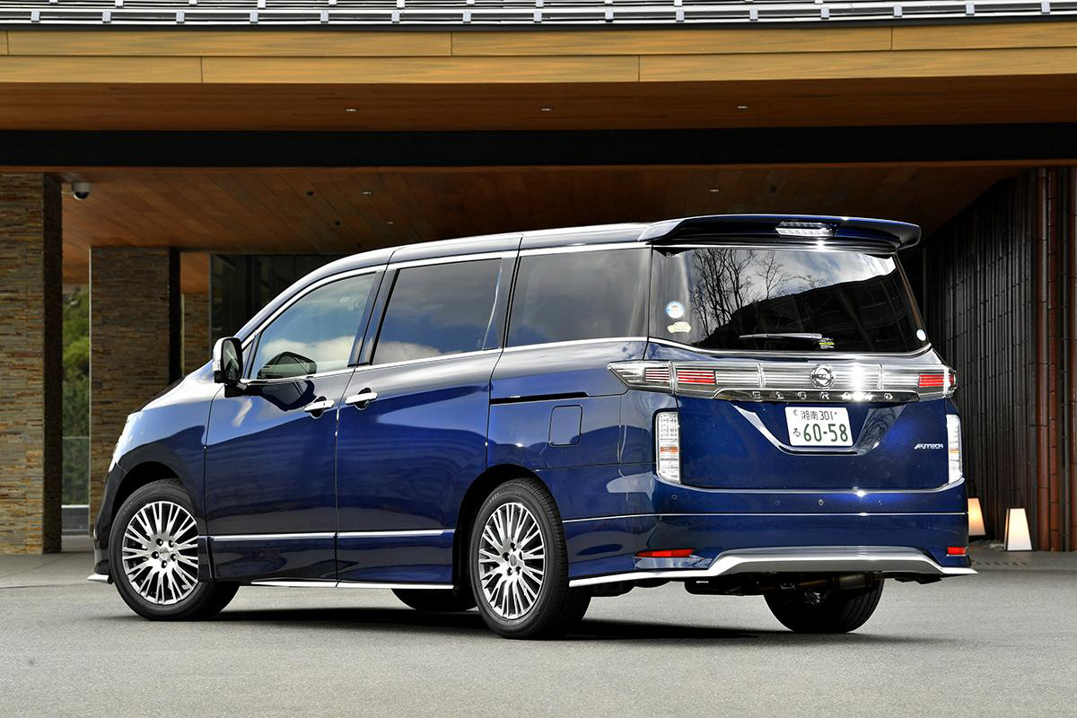 気がつけばアルファードに惨敗 キング オブ ミニバン 日産エルグランド の栄光を振り返る Auto Messe Web 自動車情報サイト 新車 中古車 Carview