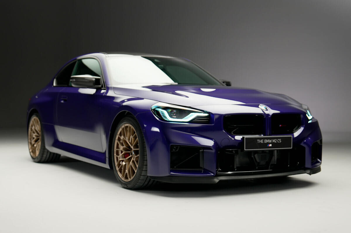 【530psの高性能クーペ】最後の内燃エンジン世代？　BMW新型『M2 CS』発表！