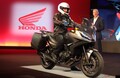 ホンダ「NT1100」快適性と多用途性を備えた新型初公開【EICMA 2021】