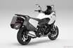 ホンダ「NT1100」快適性と多用途性を備えた新型初公開【EICMA 2021】