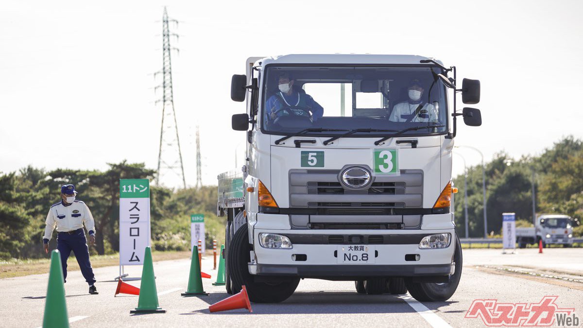 【日本一のトラックドライバーを決める戦い】　これぞプロの運転技量！ 全国トラックドライバー・コンテスト