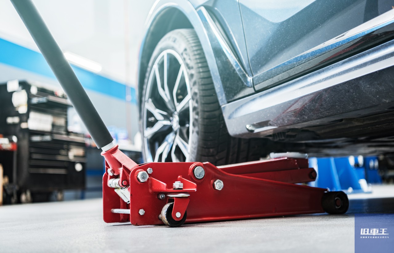 Diy初心者が陥りやすい 旧車ジャッキアップの意外な注意点とは 旧車王 自動車情報サイト 新車 中古車 Carview