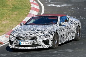 【幻の限定車】BMW「スカイトップ」がニュルで高速テスト中。約8000万円でも50台は一瞬で完売
