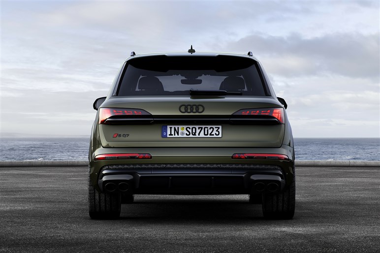 【独自】1600万円超!? アウディ史上最高級SUV「SQ9」は市販に向けニュルで限界テスト中…26年前半公開へ