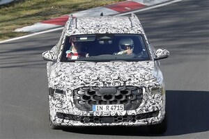 【独自】1600万円超!? アウディ史上最高級SUV「SQ9」は市販に向けニュルで限界テスト中…26年前半公開へ