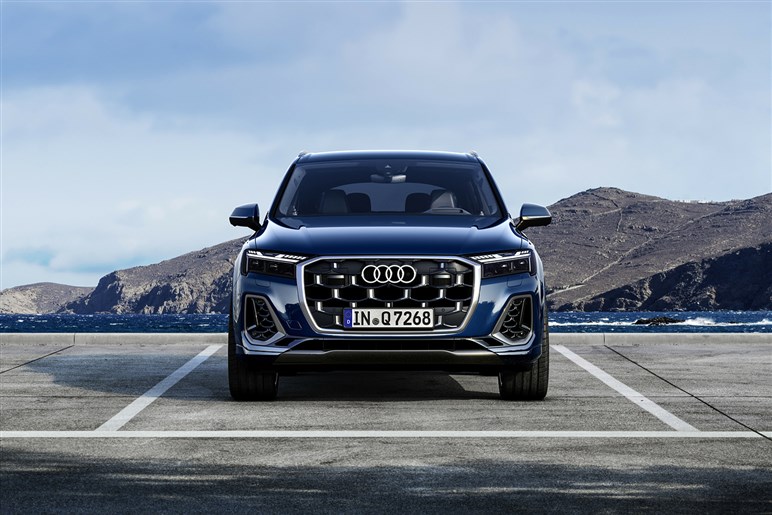 【独自】1600万円超!? アウディ史上最高級SUV「SQ9」は市販に向けニュルで限界テスト中…26年前半公開へ