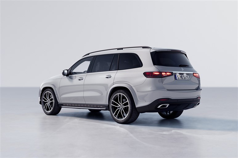 【独自】1600万円超!? アウディ史上最高級SUV「SQ9」は市販に向けニュルで限界テスト中…26年前半公開へ