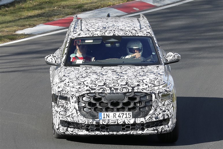 【独自】1600万円超!? アウディ史上最高級SUV「SQ9」は市販に向けニュルで限界テスト中…26年前半公開へ